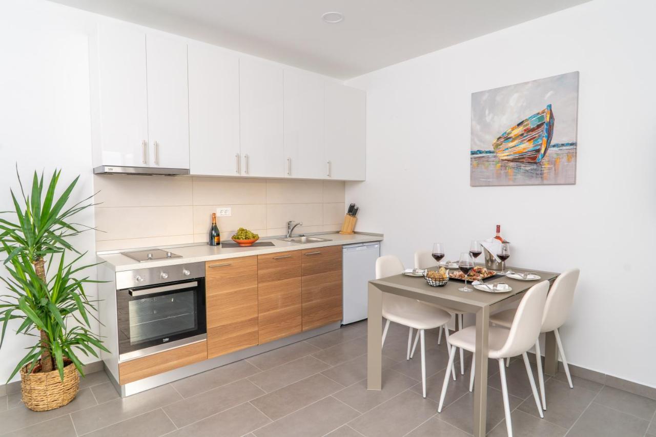 Vipo Prestige Apartments Podstrana Extérieur photo